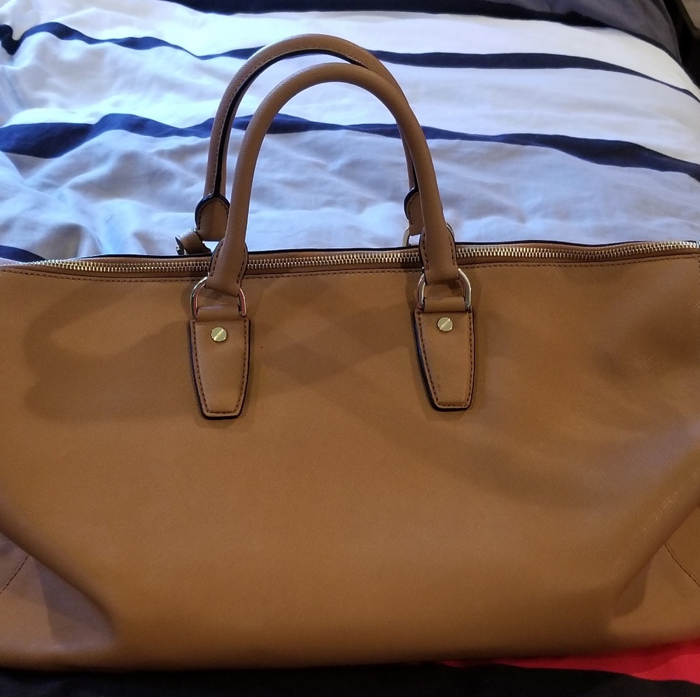 Michael Kors travel bag - Picture 2 of 2